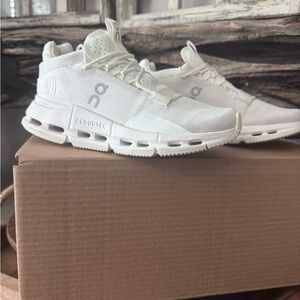 Women’s On Running Cloudnova 2 | all white | size 6
